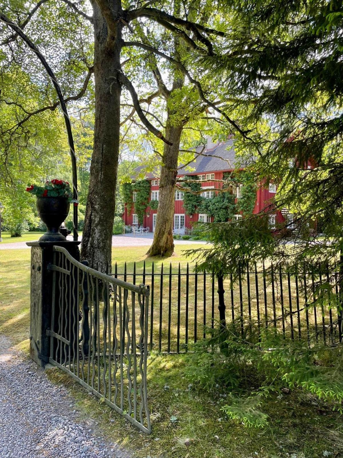 Apertins Hotell Kil Exteriér fotografie